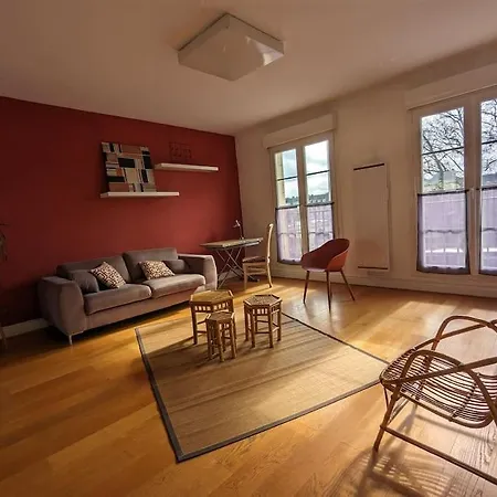 Appartement Lumineux 58m² Meuble Et Equipe Avec Vue Sur L'oise A Compiègne