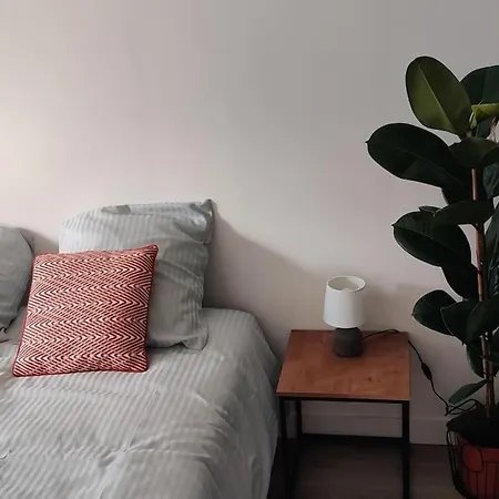 Appartement Lumineux 58m² Meuble Et Equipe Avec Vue Sur L'oise A